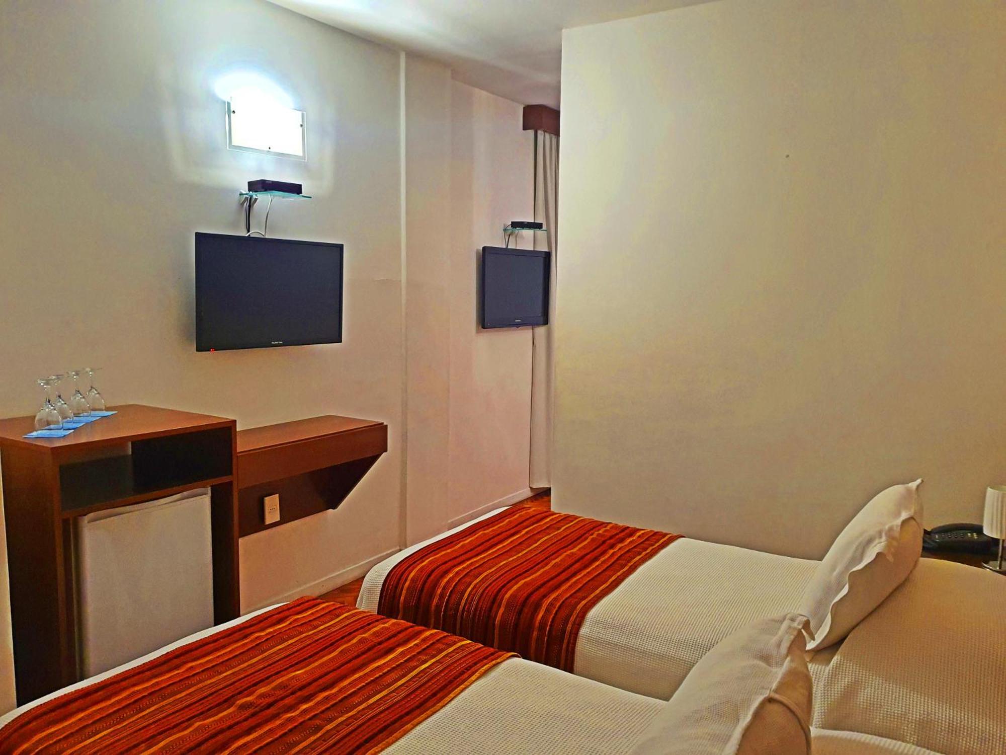 Hotel America Μοντεβιδέο Δωμάτιο φωτογραφία